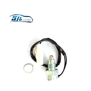 84210-60021 <span class=keywords><strong>Land</strong></span> <span class=keywords><strong>Cruiser</strong></span> BJ40 <span class=keywords><strong>FJ40</strong></span> HJ47 Switch Assy Back up Lamp Venta directa de fábrica de alta calidad - Product Image 2