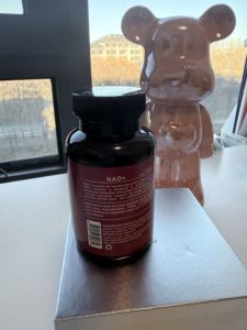 Capsules NAD+ & CoQ10 en flacon rouge pour adultes - 90 comprimés favorisant l'énergie et l'immunité - Product Image 5