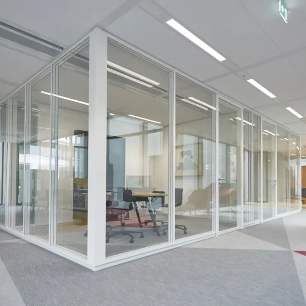 Marco de aluminio transparente para sala de reuniones personalizado, desmontable, doble acristalamiento con persiana para tabiques de pared de vidrio de oficina