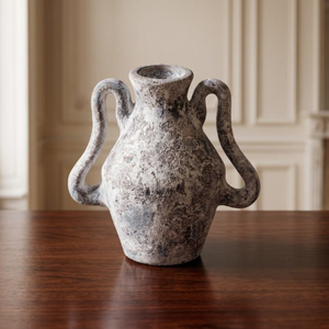 Jarrón de cerámica rústico blanco moteado Wabi Sabi con acabado de piedra desgastada hecho a mano, con un asa encantadora, perfecto para la decoración del hogar. - Product Image 2