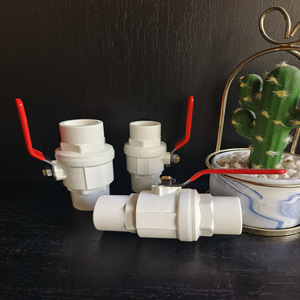Válvula de bola de PVC Baisheng de 1 pulgada para tuberías de agua con mango de acero para sistemas de plomería - Product Image 1