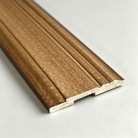 Plinthes en bois massif pré-peintes en usine, personnalisation en gros avec diverses options de couleurs pour la décoration intérieure et les listes de vins