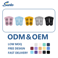 Bas quantité minimale de commande conception personnalisée femmes Yoga chaussette couleur unie cheville antidérapant Yoga Grip chaussette personnalisée Pilates chaussette
