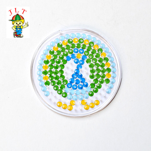 Nouvelles conceptions de jouets de puzzle écologiques personnalisés, perles Hama 3D DIY, perles éducatives à repasser sur planche à picots - Product Image 4