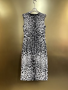 AELESEEN 100% soie été robe mi-longue femmes sicilienne sans manches mince imprimé léopard crayon Vintage gilet robe femme - Product Image 2