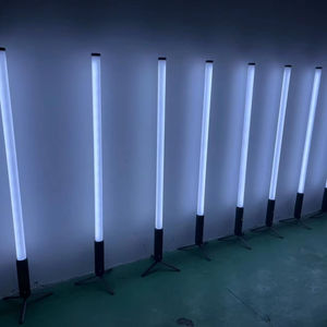 Barre LED Pixel RGB sans fil pour scène extérieure, alimentée par batterie, IP65 T360, 8 pièces et étui, tube LED, DMX, télécommande WiFi - Product Image 1