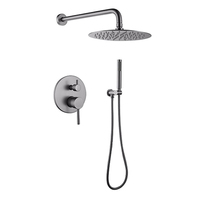 Ensemble de douche mural avec sortie cascade encastrée chromée