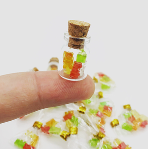 Nueva llegada Mini DIY resina casa de muñecas elfo muñeca con oso de peluche caramelo tarro Micro Food Play Pack - Product Image 3