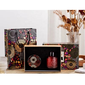 गृह सजावट जन्मदिन उपहार सोया मोम उभरा हुआ ग्लास रीड डिफ्यूज़र और सुगंधित मोमबत्तियाँ बैग के साथ लक्जरी उपहार सेट - Product Image 2