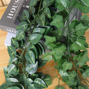 Guirlande de lierre artificiel 72 feuilles en plastique, verdure pour la décoration de la maison, mariage, plafond, plante suspendue - Product Image 1