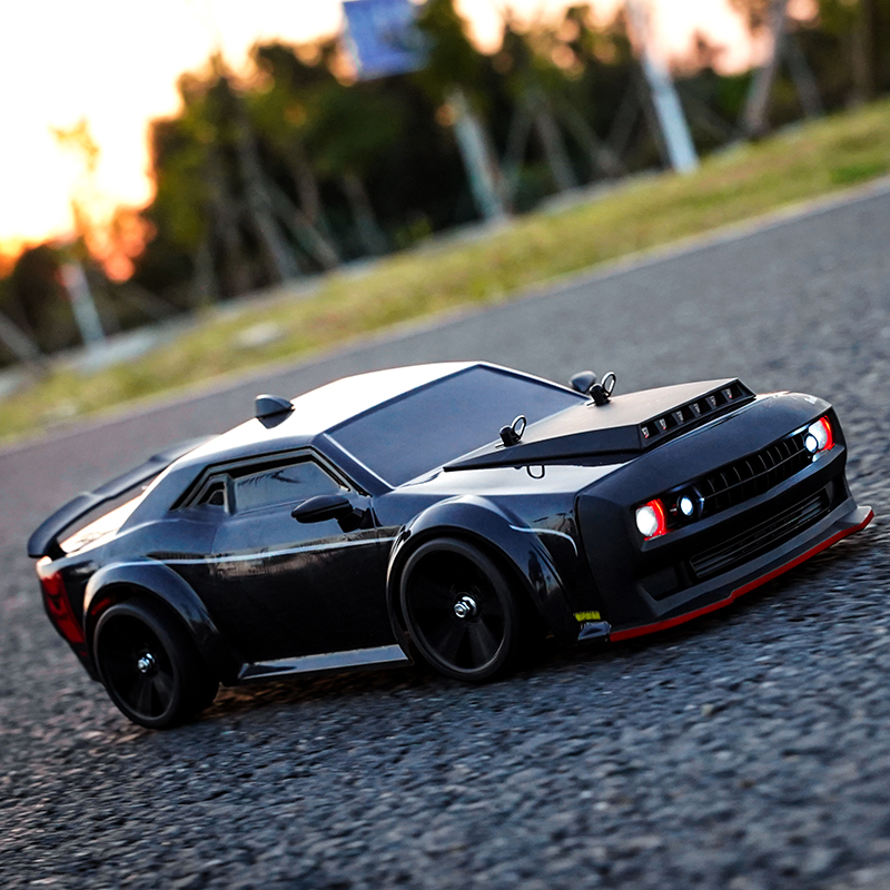 SG216 Max 1:16 Brushless RC Drift Car - 70km/h 4WD Remote Control