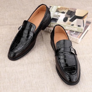 Mocasines de lujo de cuero de cocodrilo auténtico 100% genuino, zapatos de vestir de cuero de cocodrilo hechos a mano. - Product Image 1