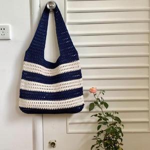 Borsa Intrecciata Personalizzata, Borsa a Tracolla Traforata, Ideale per Mare, Pendolarismo, Vacanze e Uso in Spiaggia - Product Image 2