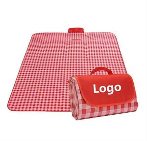 Vente en gros de grande couverture de plage Oxford portable en PVC personnalisée, tapis de pique-nique et de camping imperméable et résistant au sable pour les activités de plein air - Product Image 4