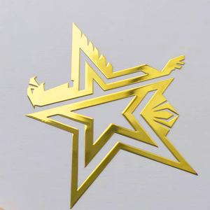 Pegatina Adhesiva Metálica 3D Personalizada 2022, Resistente al Agua, con Logotipo Dorado y Plateado para Decoración de la Parte Trasera del Móvil, Fuerte Adhesión - Product Image 1