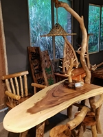 Ensemble de meubles en bois massif naturel Guansen Porte-bouteilles créatif Tabourets de bar Tables en rondins pour la décoration intérieure