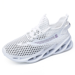 Chaussures de course décontractées à lacets pour hommes, légères, printemps-été, confortables, pour la salle de sport, le jogging, doublure douce, amorti, semelle intermédiaire en EVA - Product Image 1