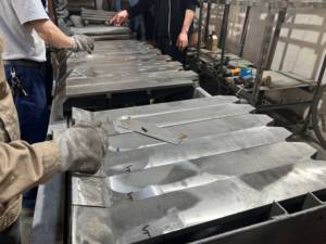 XTJ disesuaikan disesuaikan parutan perjalanan Bar 650MPa kekuatan tarik 3 + tahun layanan seumur hidup kinerja tahan lama untuk limbah - Product Image 3
