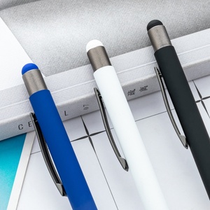 Stylos à bille en bois à grain de bois personnalisés en gros, 1,0 mm, stylos rétractables en aluminium multicolores avec fonctionnalité tactile - Product Image 2