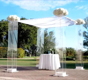 تشوبا هوبا شفافة من الأكريليك بتصميم مقوس من الأكريليك لحفلات الزفاف والحفلات