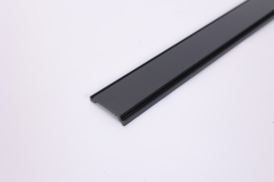 Bande d'isolation thermique en PA66GF25 en forme de C pour murs-rideaux haut de gamme - Barrière thermique à valeur U supérieure pour fenêtres en climat extrême - Product Image 5