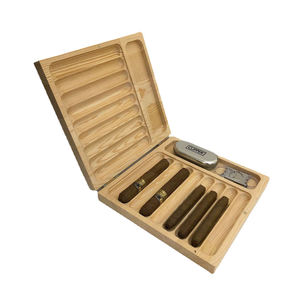 Estuche Humidor para Cigarros de Madera con Cortador y Ranuras de Almacenamiento, Diseño Clásico Portátil, Acabado Mate, Forma Rectangular - Product Image 6