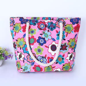 Bolso <span class=keywords><strong>de</strong></span> <span class=keywords><strong>playa</strong></span> floral <span class=keywords><strong>de</strong></span> un hombro <span class=keywords><strong>de</strong></span> estilo coreano para mujer, bolso <span class=keywords><strong>de</strong></span> mano con cremallera floral informal para viajes universitarios, stock a un precio más barato - Product Image 4