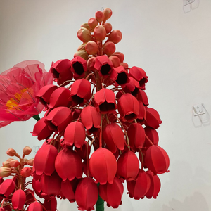 <span class=keywords><strong>Flores</strong></span> Gigantes de Papel Hechas a Mano en Tono Rojo, de Lujo, para Decoración de Bodas, Fondos de Ventanas y Salones de Eventos - Product Image 2