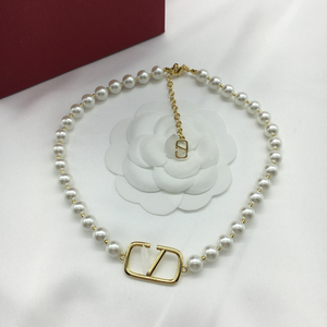 <span class=keywords><strong>Collier</strong></span> de luxe pour femmes, bijoux de créateur, haute qualité, couleur or, charmes à la mode, lettre <span class=keywords><strong>V</strong></span>, marques célèbres - Product Image 4