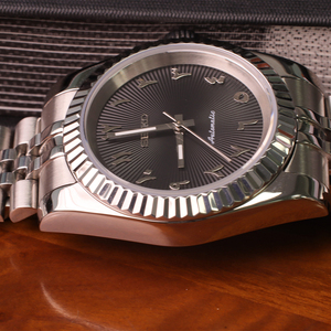Reloj Mecánico Automático Profesional de Diseño, Caja Gris de Acero Inoxidable, Resistente al Agua, Luminoso, con Movimiento NH35 - Product Image 2