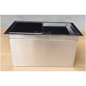 Bac à glace commercial extérieur sur mesure en acier inoxydable 28QT avec couvercle à charnière pour vin et bière froids - Product Image 1