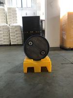 Chariot de stockage et de transport sécurisé pour fûts d'huile de 55 gallons SCP-Z3 par Oilspillpro, respectueux de l'environnement