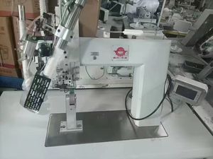 <span class=keywords><strong>De</strong></span> <span class=keywords><strong>segunda</strong></span> <span class=keywords><strong>mano</strong></span> <span class=keywords><strong>de</strong></span> aire caliente <span class=keywords><strong>de</strong></span> sellado máquina <span class=keywords><strong>de</strong></span> prensado máquina <span class=keywords><strong>de</strong></span> encolado <span class=keywords><strong>de</strong></span> traje <span class=keywords><strong>de</strong></span> esquí ropa emergencia tienda especial <span class=keywords><strong>de</strong></span> moldeo <span class=keywords><strong>de</strong></span> caucho prensa - Product Image 3