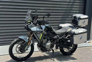Moto d'aventure d'entrée de gamme CFMoto 450MT 2026 la plus vendue - Monocylindre 449cc, ABS bicanal + Mode tout-terrain |   Glob - Product Image 4