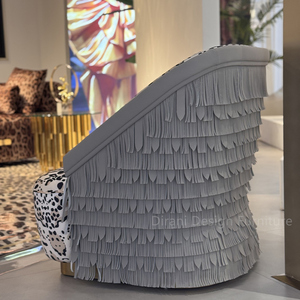 Poltrona di Design Italiana Moderna e Lussuosa in Pelle con Frange e Nappine per Casa, Ufficio e Soggiorno - Product Image 3