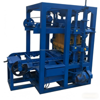 Machine à mouler les briques en béton manuelle Hong Fan QT4-26 économique, moulage par vibration, moteur fiable, boîte de vitesses haute efficacité