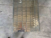 Machine de formage à froid pour plaques inférieures de charpentes en acier léger galvanisé de 0,3 à 0,7 mm pour la construction