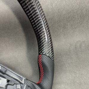 Volante de cuero de estilo deportivo modificado personalizado para Volkswagen <span class=keywords><strong>Golf</strong></span> MK5 MK6 MK7 con acentos de fibra de carbono - Product Image 5