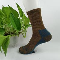 Chaussettes de randonnée et de trekking pour hommes en laine mérinos, personnalisées, nouvelle collection 2026, avec coussinets, pour activités de plein air