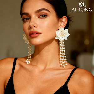 <span class=keywords><strong>Orecchini</strong></span> a Perno Moda con <span class=keywords><strong>Grandi</strong></span> Fiori in Acrilico, Perle e Nappine, Ago in Rame Argentato, Produzione di Yiwu, per Uso Quotidiano - Product Image 1