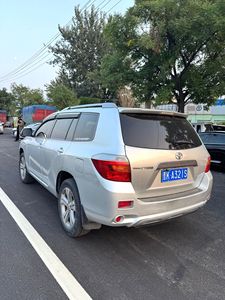 Toyota Highlander 2009 2.7L 6AT SUV de 7 Asientos – SUV Japonés Usado Premium, Auto Familiar Confortable para Compradores Globales - Product Image 3