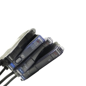 KEYENCE Fiber Optic Sensor FS-V11/21/R/31/P/22R/P FS-N18N/P <strong>MN</strong>/<strong>N</strong>/41P/C/12N/P/CP/<strong>N</strong>/P Amplifier - Product Image 1