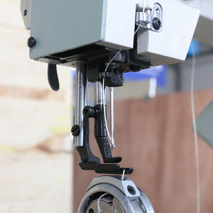 Máquina de coser industrial de alta precisión de una aguja, tipo sentado, de hierro, para uso doméstico, nueva, para coser suelas de zapatos, modelo HK-168 - Product Image 2