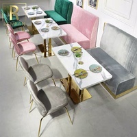 Meuble de restaurant en velours rose de luxe, ensemble de table et chaises, 10 pièces