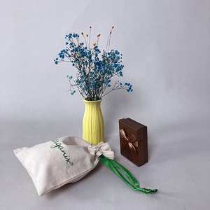 Túi Bông Nhỏ Với Ties Log In Dễ Thương Mạnh Mẽ Bông Túi Quà Tặng Dây Rút In Tái Chế Bông Vải Túi Vải Thô Để Giành Chiến Thắng - Product Image 2