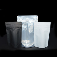 Échantillon gratuit Mat Noir Blanc Sacs Doypack debout personnalisés pochette debout à fermeture éclair en feuille d'aluminium Mylar résistante aux enfants