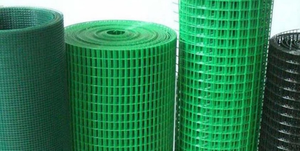 High Quality Black Steel PVC Coated Welded <b>Wire</b> <b>Mesh</b> 30x30mm Square 25m Roll for Fence with Cutting Crimped Bending Processing - Product Image 3