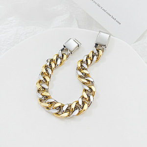 สร้อยข้อมือสแตนเลสสตีลแบบ Cuban Link ดีไซน์ใหม่ทันสมัย สีเงิน-ทอง สองสี สำหรับผู้ชาย |   ปาร์ตี้เพลนบัคเคิล - Product Image 5
