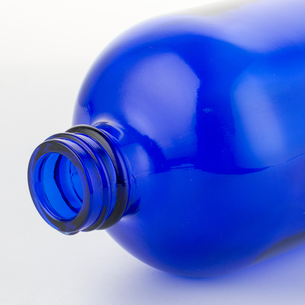 Bouteille bleue (c'est juste une bouteille sans la tête de pompe)