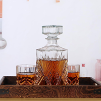 Bouteilles de rhum personnalisées avec différentes capacités, poids et conceptions (500ml 700ml 750ml 1000ml) et bouchons d'étanchéité (liège)